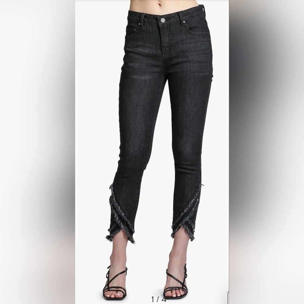 AP. NY Liberty Asymmetric Raw Hem Black Jeans Women’s 8 Cropped Slim - Picture 2 of 16